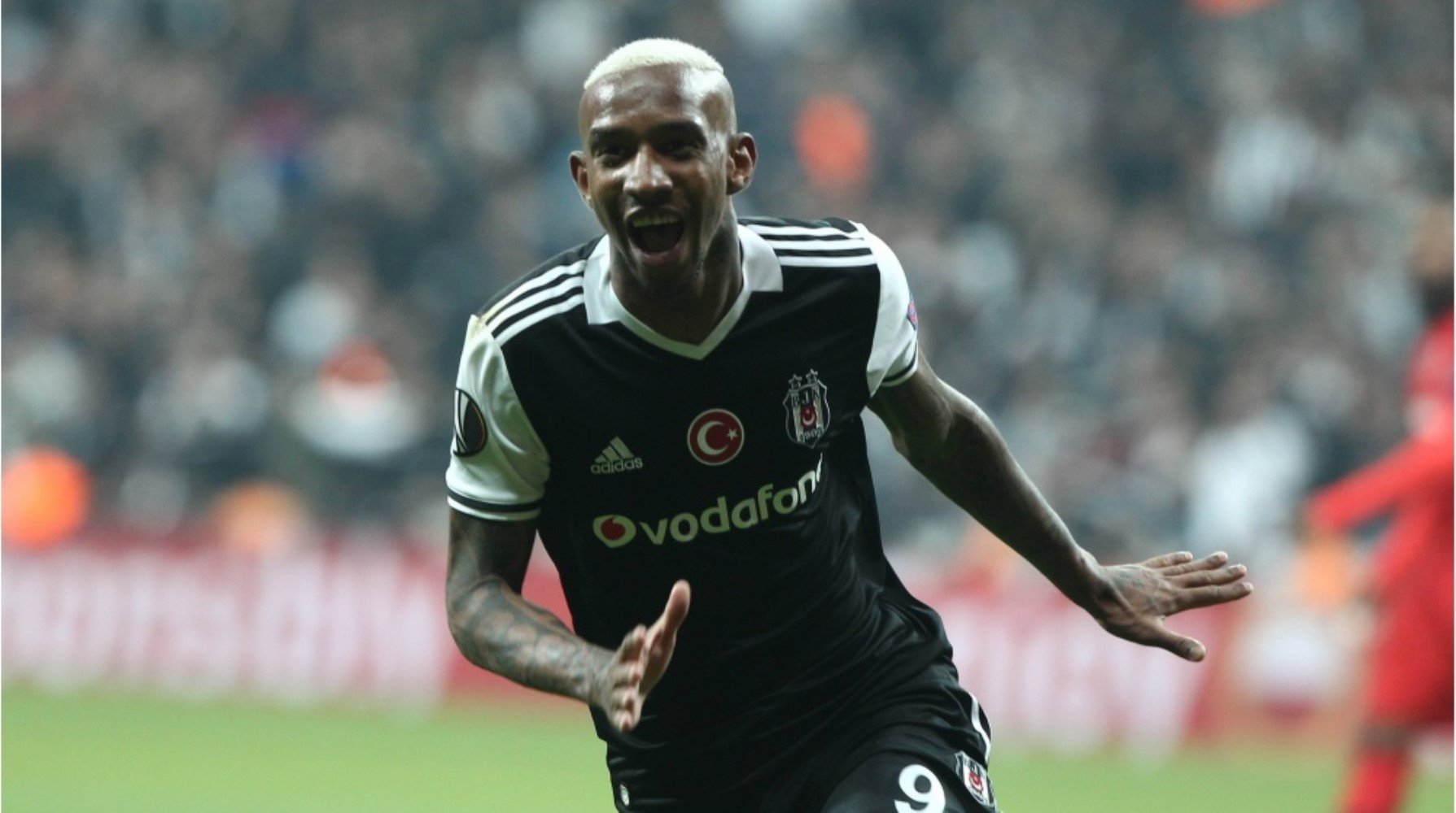 Ünlü yorumcu duyurdu: 'Acun'la konuştum, En-Nesyri gidecek, Talisca Fenerbahçe'de!