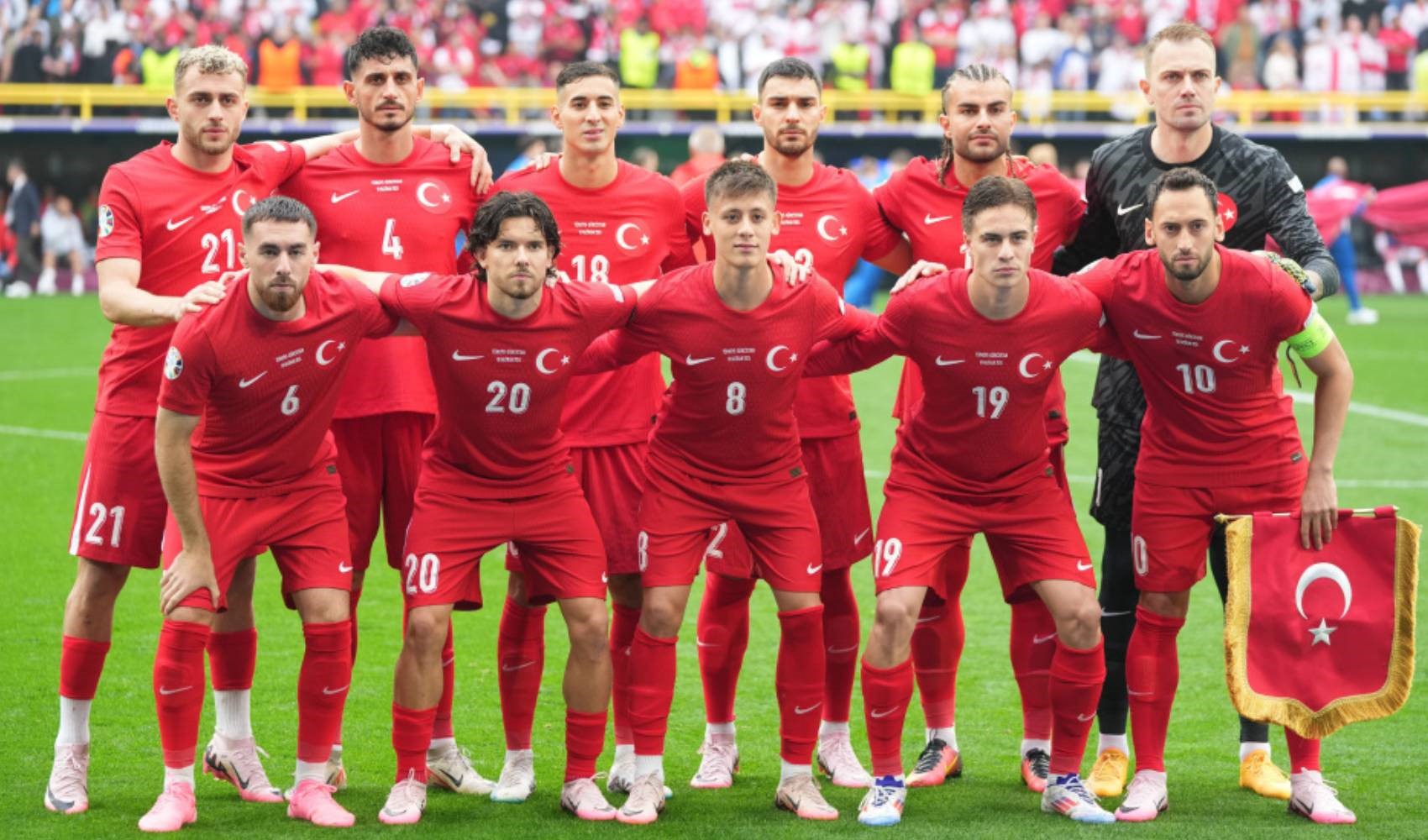 Karadağ-Türkiye maçında Hakan Çalhanoğlu 11'de olacak mı? Muhtemel 11'ler!