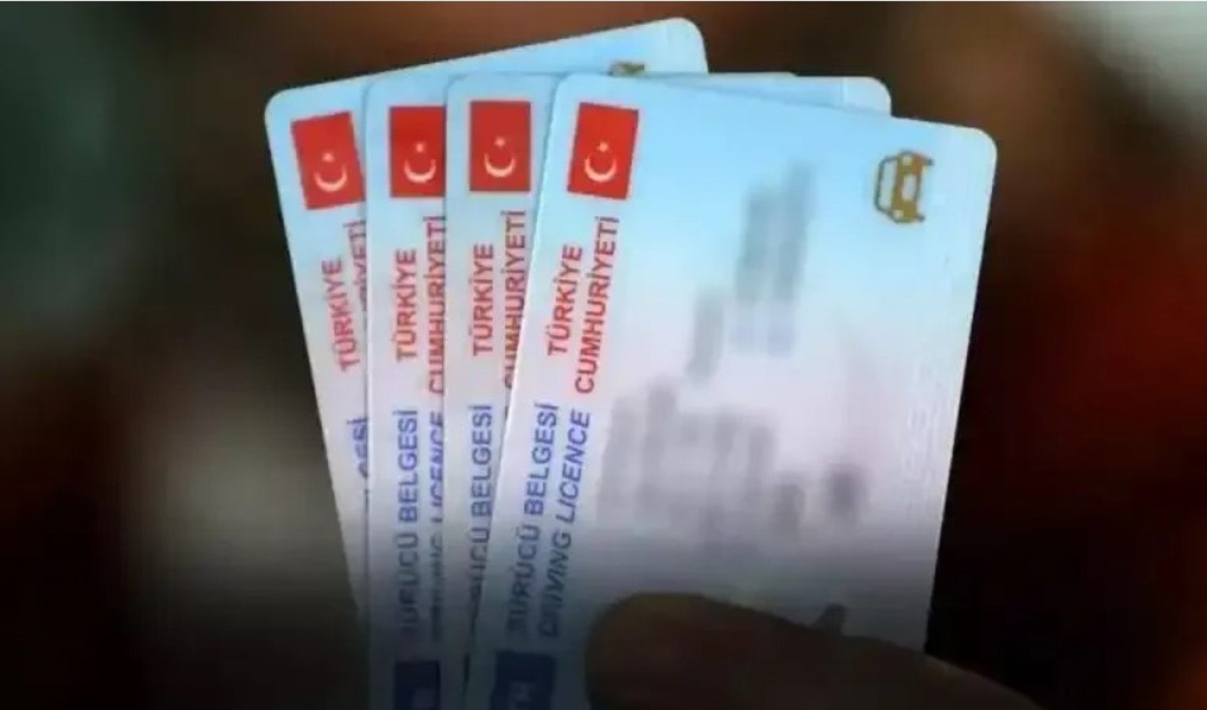 Ehliyet randevu süresi uzatıldı mı? Ehliyet yenileme nasıl yapılır? Eski tip ehliyetlerin süresi ne zaman bitiyor?