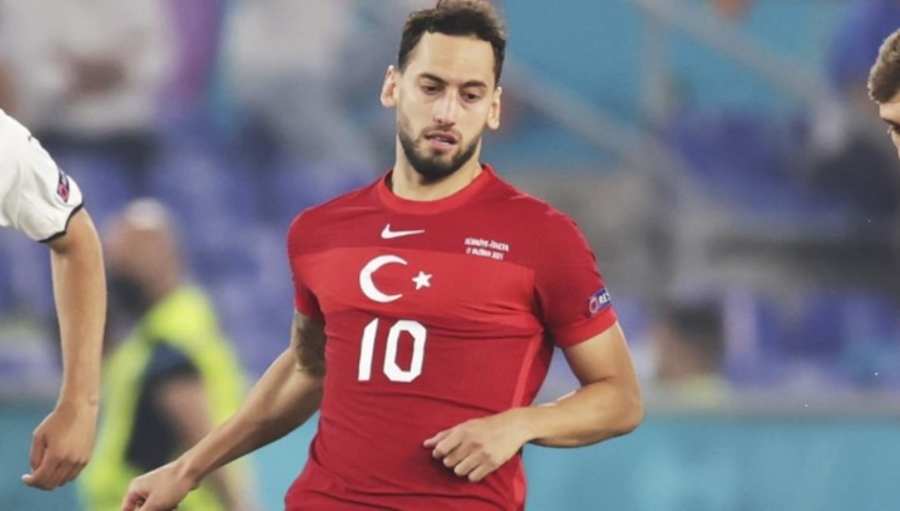 Hakan Çalhanoğlu'dan Karadağ maçına dair resmi açıklama