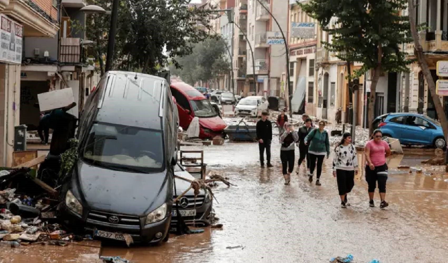 İspanya felaketi yaşıyor: Hayatını kaybedenlerin sayısı 250'ye çıktı