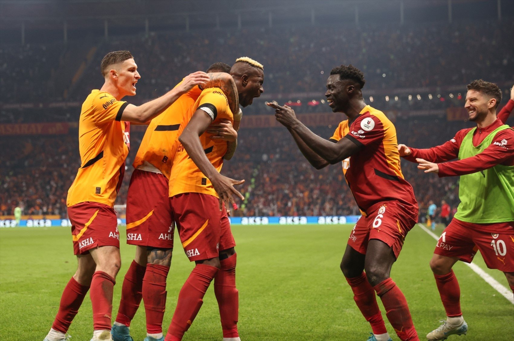 Galatasaray'ın Osimhen planı ortaya çıktı: Yıldız isim için ödenecek bonservis bedeli belli oldu