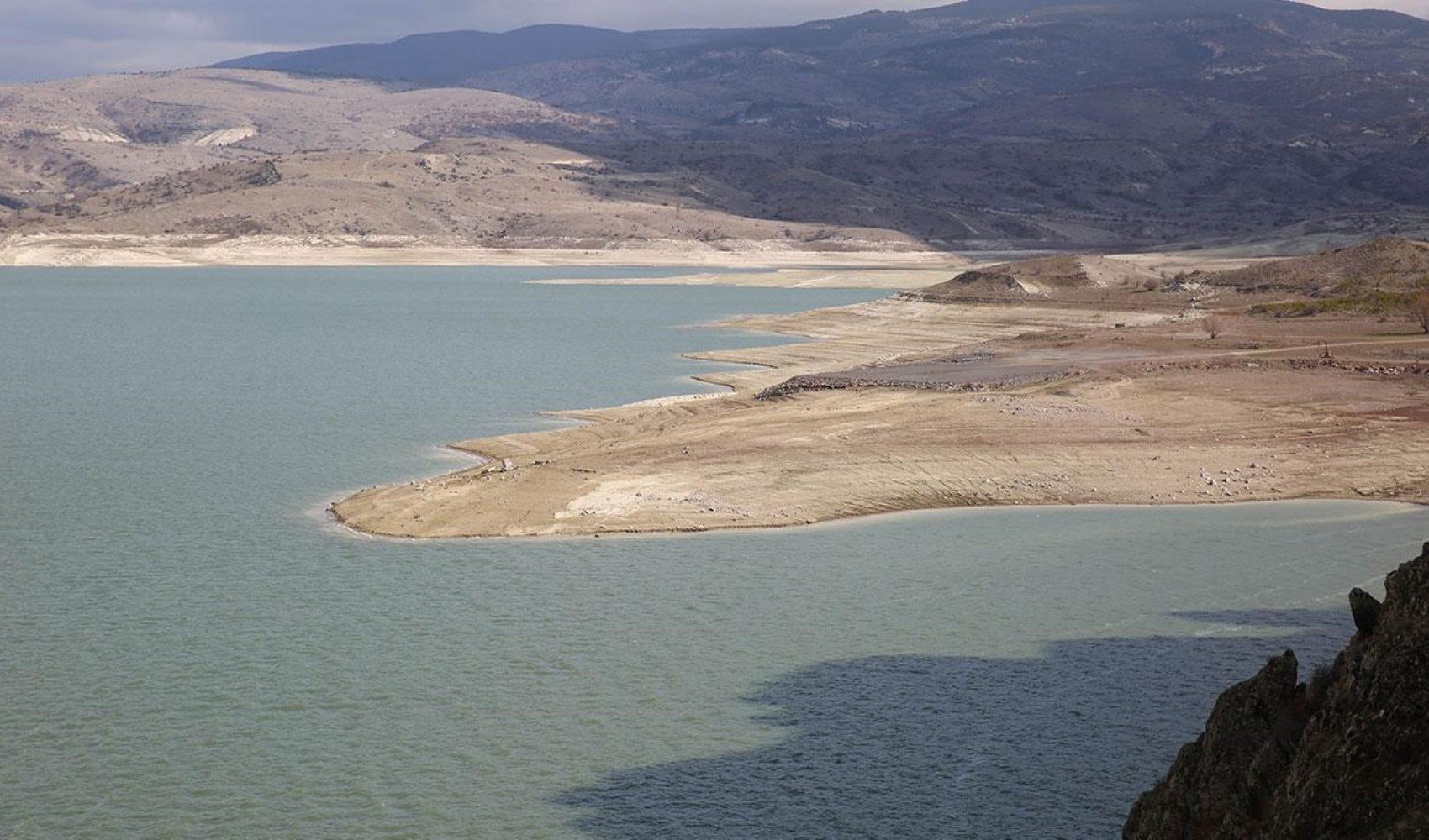 Başkentte su krizi: 310 günlük su kaldı, belediye su tasarrufu için uyardı