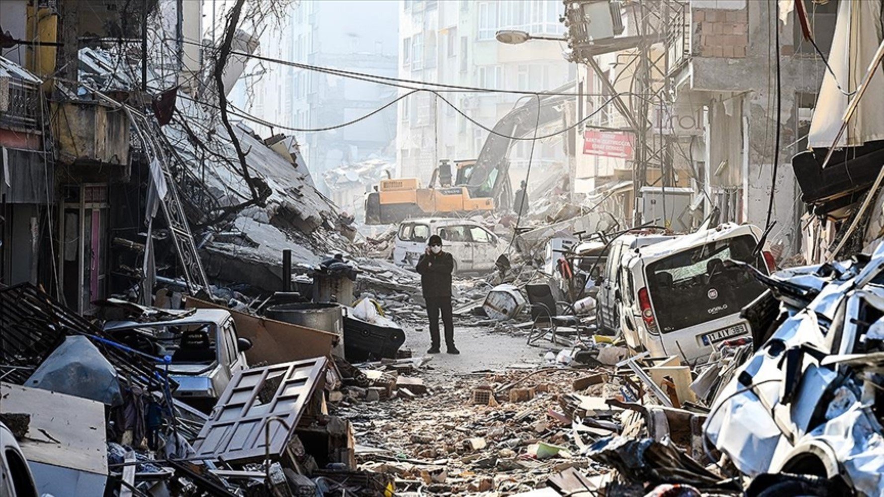 Uzman isimden İstanbul depremi uyarısı: 'Türkiye altında kalabilir'