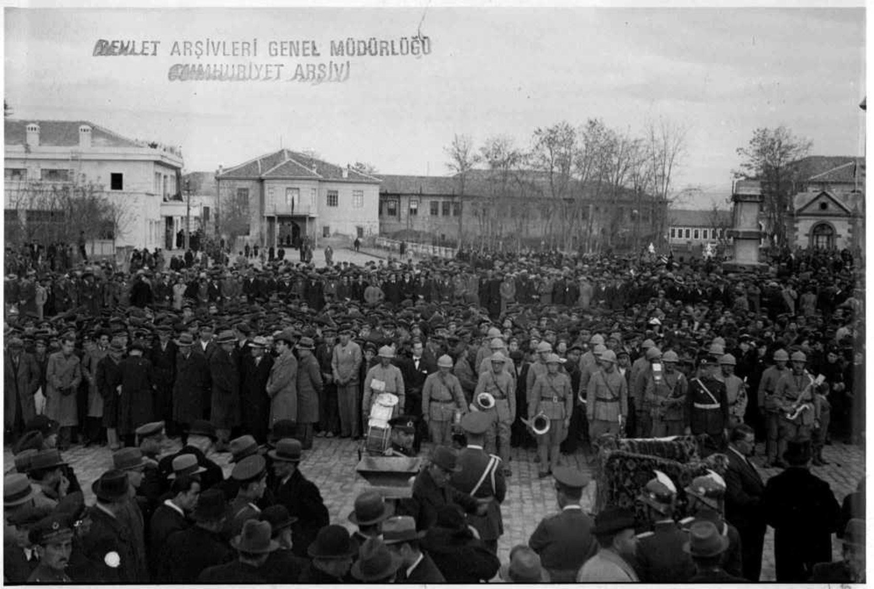 Atatürk için 21 Kasım 1938'de yapılan resmi cenaze töreninin fotoğrafları: İlk kez ortaya çıktı