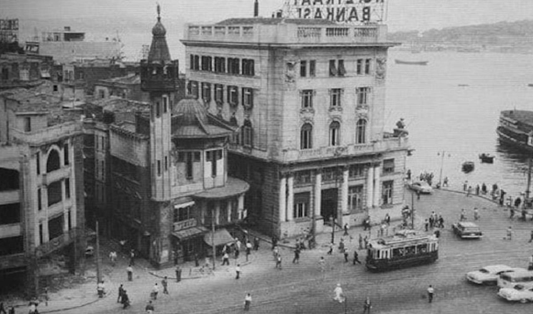 Ekrem İmamoğlu, Adnan Menderes’in yıktırdığı Kara Mustafa Paşa Camii'ni yeniden yaptıracak