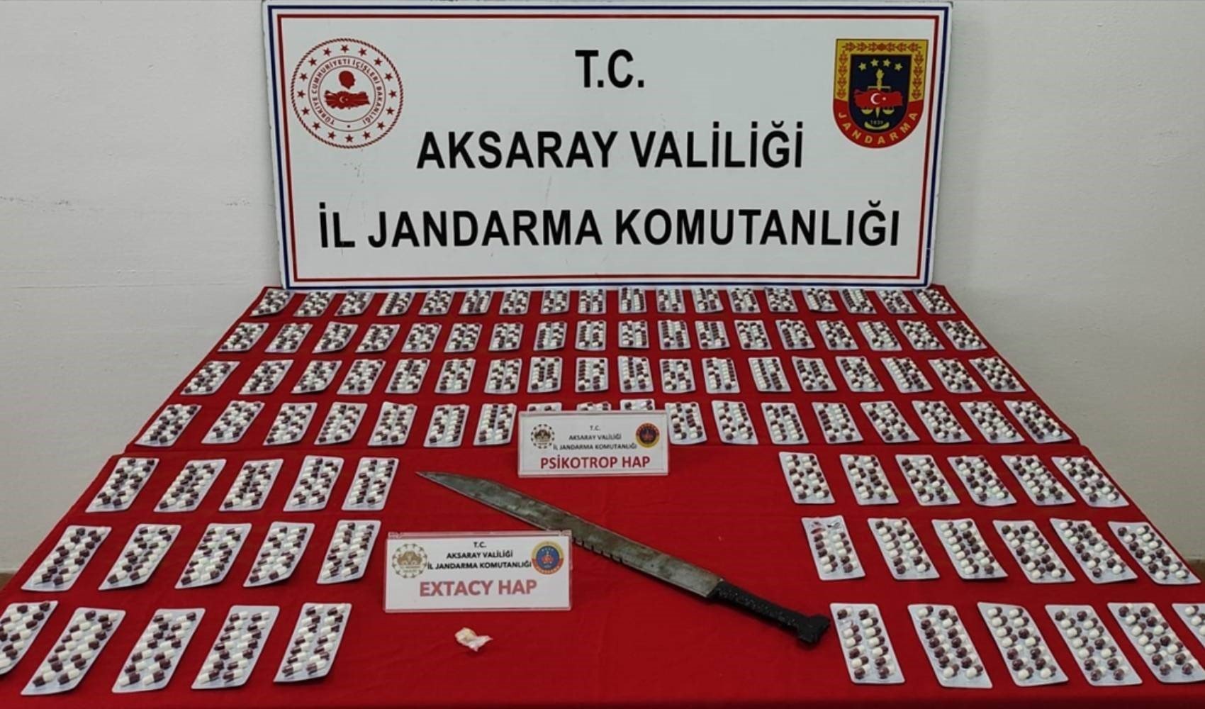 Aksaray'da uyuşturucu operasyonunda 2 şüpheli tutuklandı