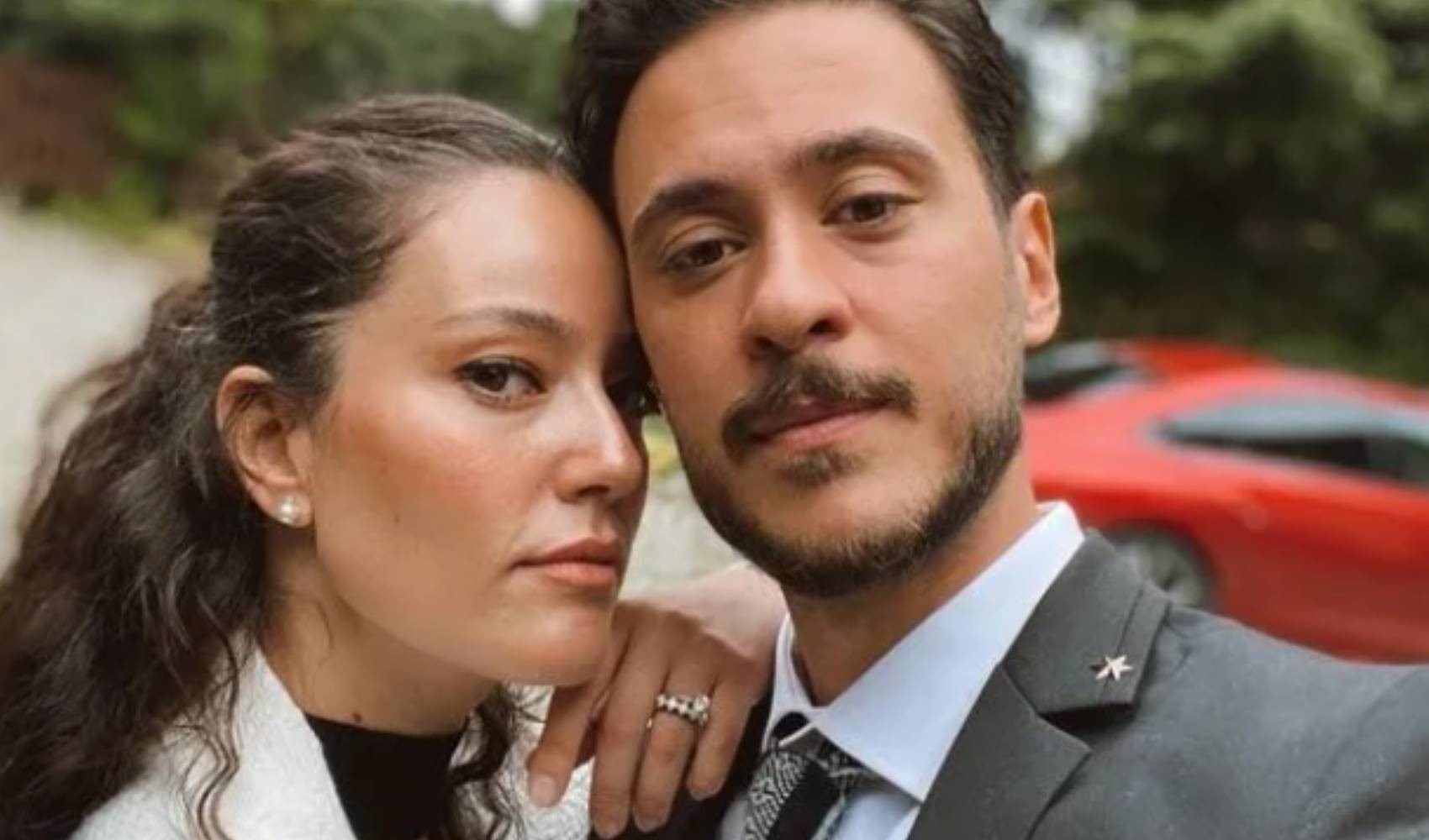 Pelin Akil'den hayranlarını üzecek haber! Ayrılıyor