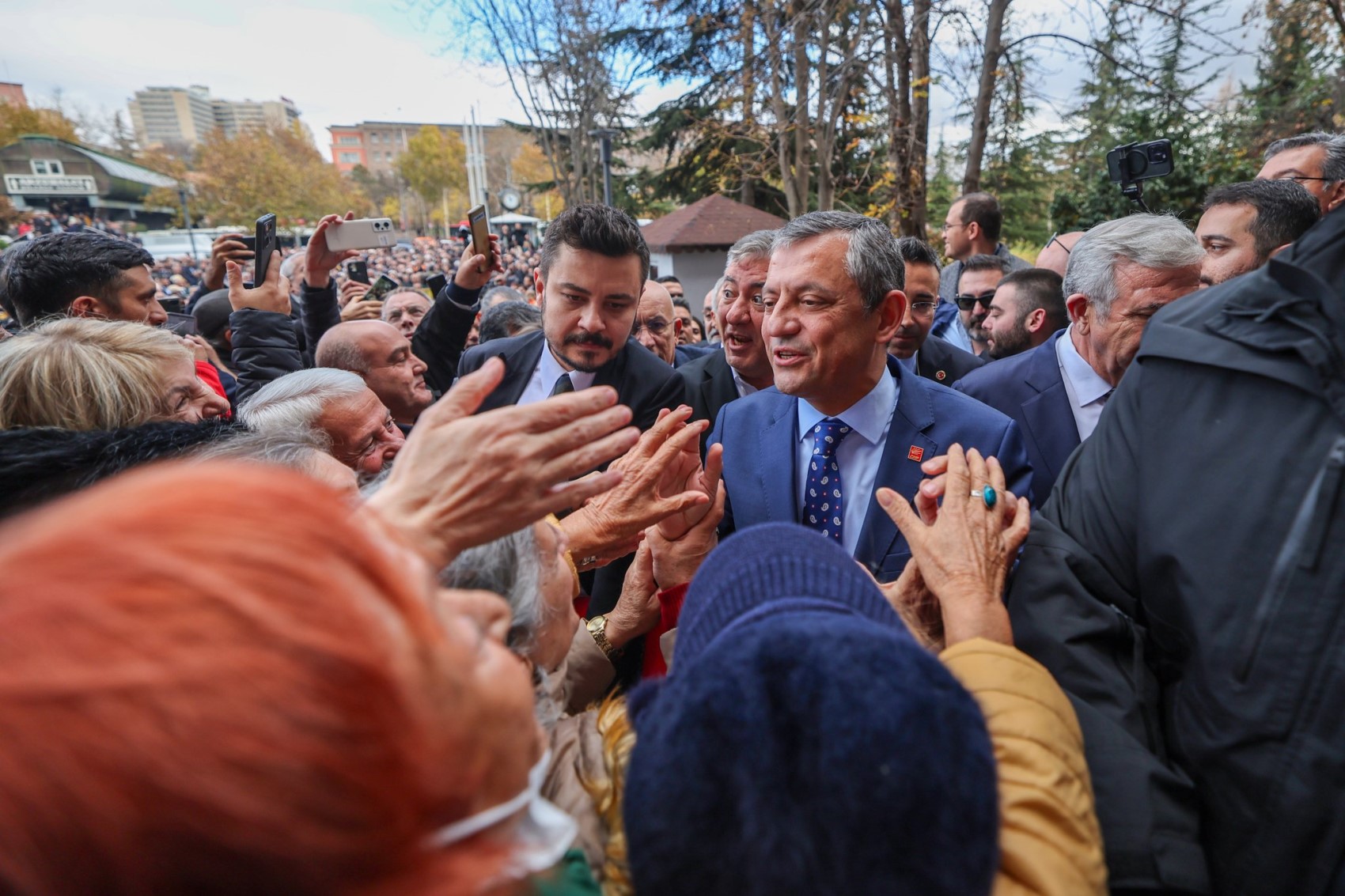 Özgür Özel'den 'Kılıçdaroğlu' Paylaşımı: 'Her zaman doğru tarafta duracağız'