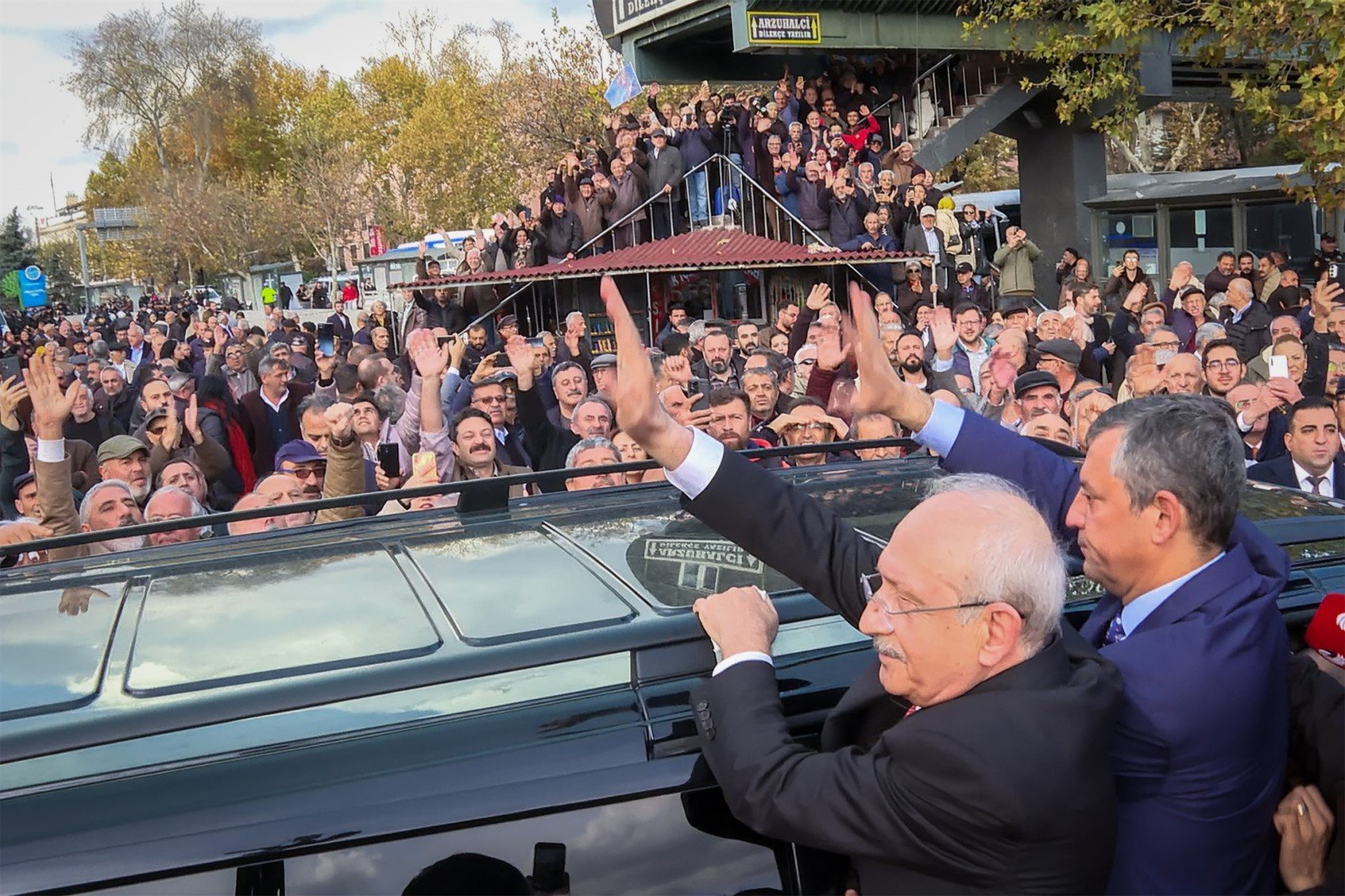 Özgür Özel'den 'Kılıçdaroğlu' Paylaşımı: 'Her zaman doğru tarafta duracağız'