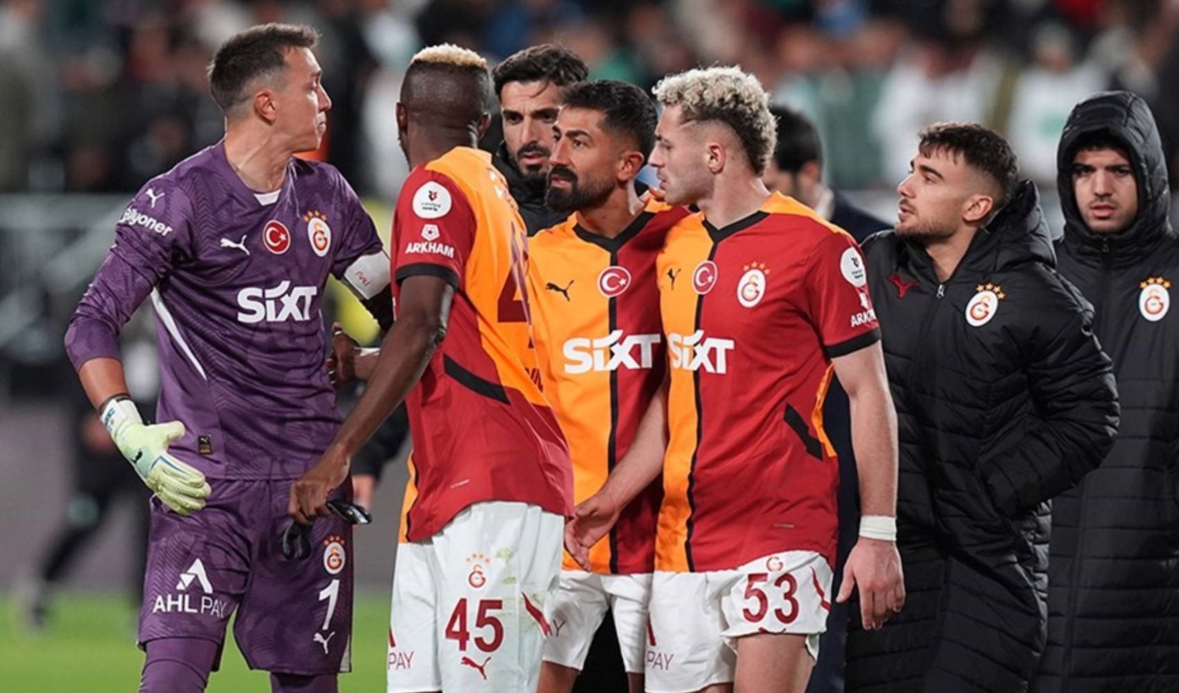 Galatasaray Bodrum FK’yi yenerken, Muslera ve Kerem arasında gerginlik