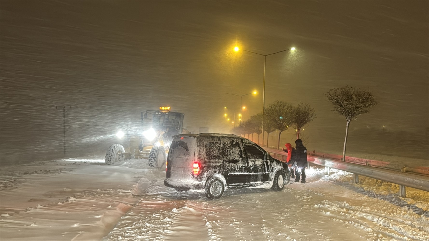 Karayolları Genel Müdürlüğü'nden kritik yol durumu uyarısı: Yola çıkmadan kontrol edin