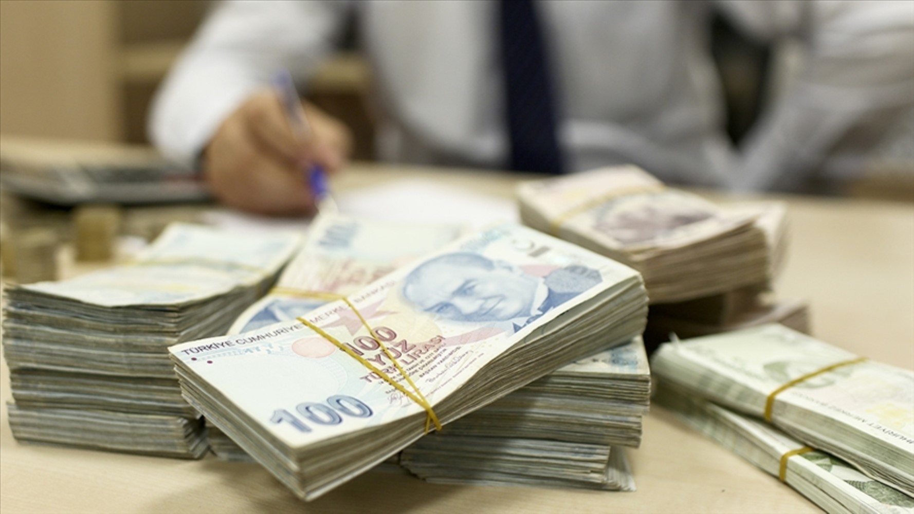 Banka banka 1 milyon TL'nin 32 günlük faiz hesaplaması: Hangi banka daha fazla kazandırıyor?