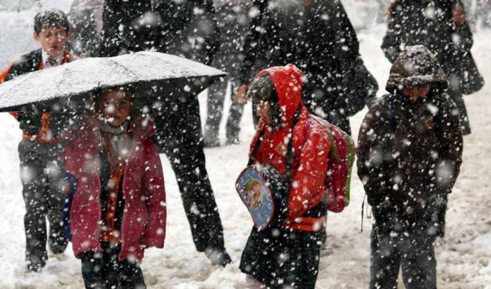 Hakkari’de okullar 1 gün tatil