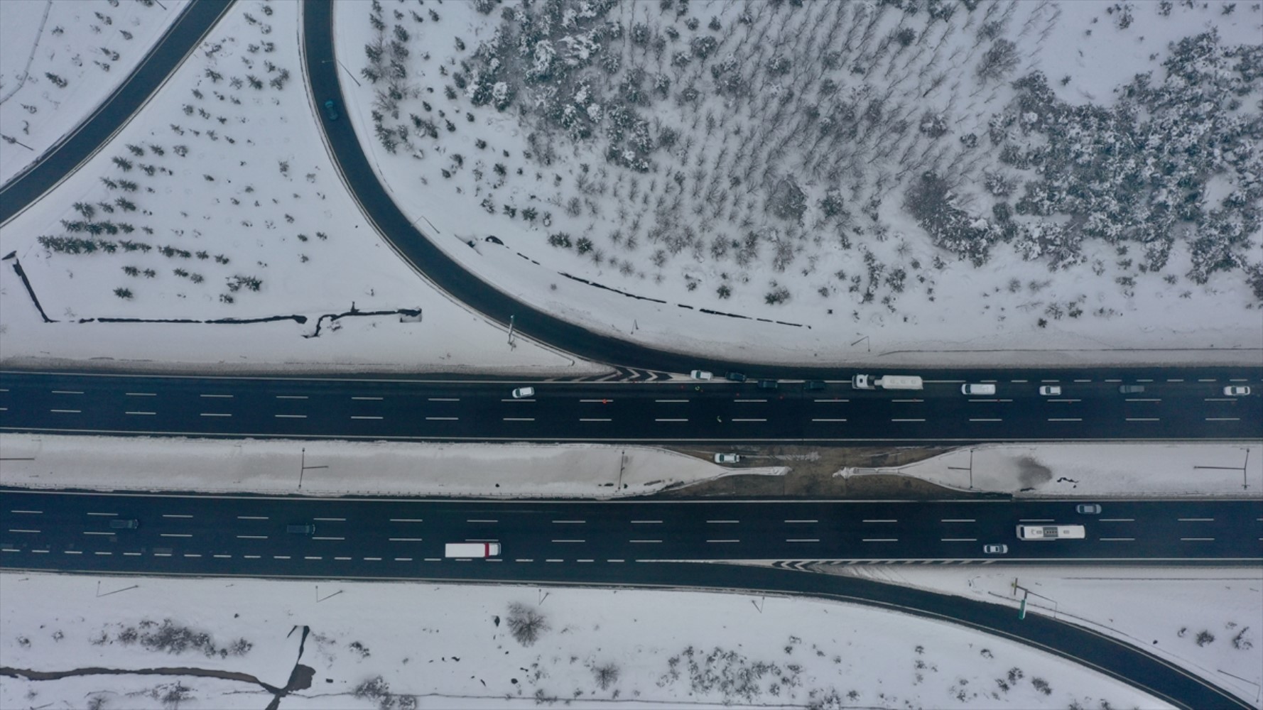 Autostrada chiusa sul Monte Bolu a causa dei lavori di sgombero neve