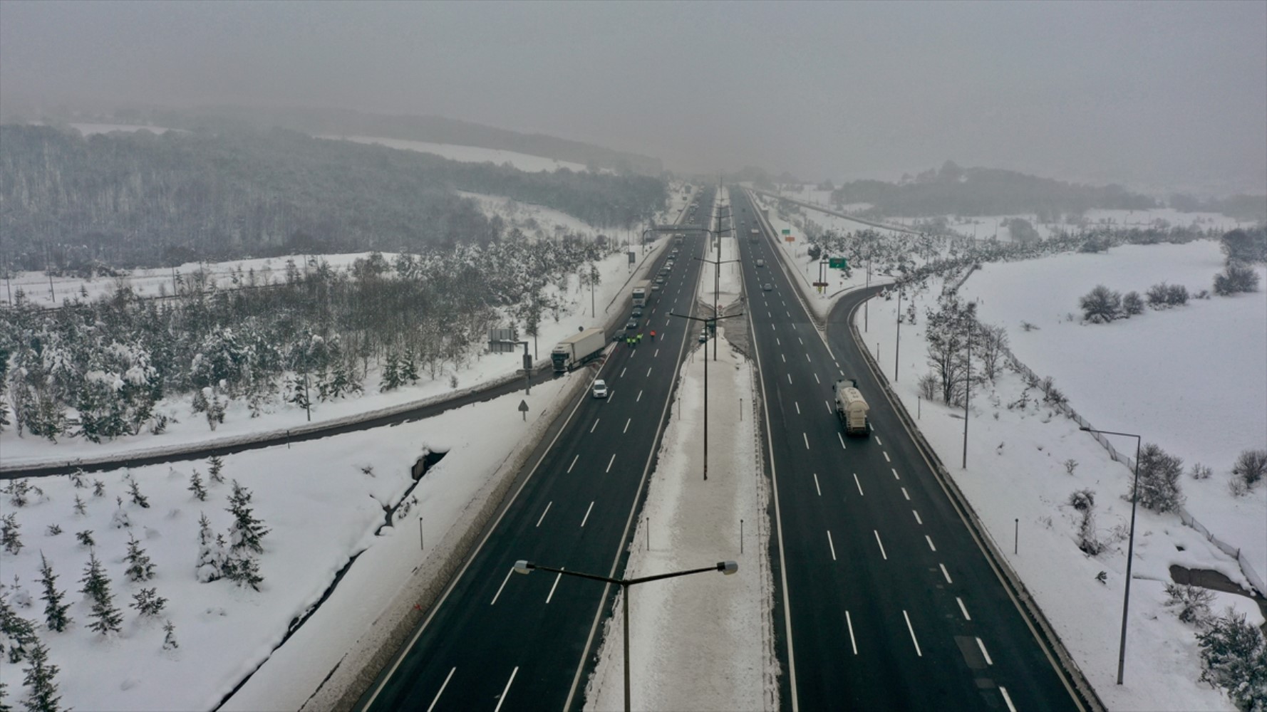 Autostrada chiusa sul Monte Bolu a causa dei lavori di sgombero neve