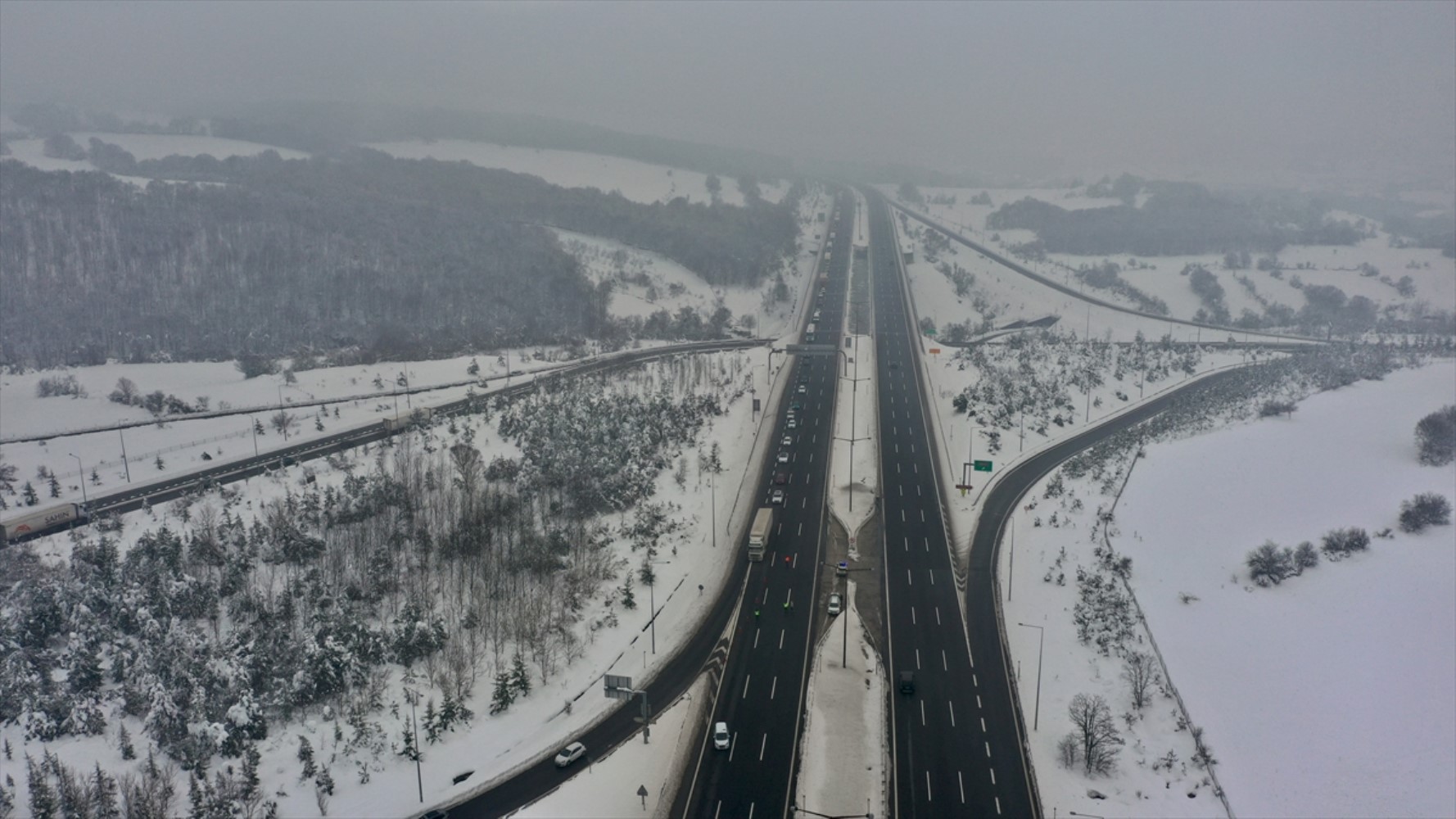 Autostrada chiusa sul Monte Bolu a causa dei lavori di sgombero neve