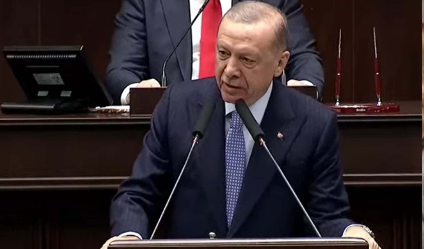 Erdoğan'dan Bahçeli'ye yanıt: 'Silahları gömün her şeyin önünü açalım'