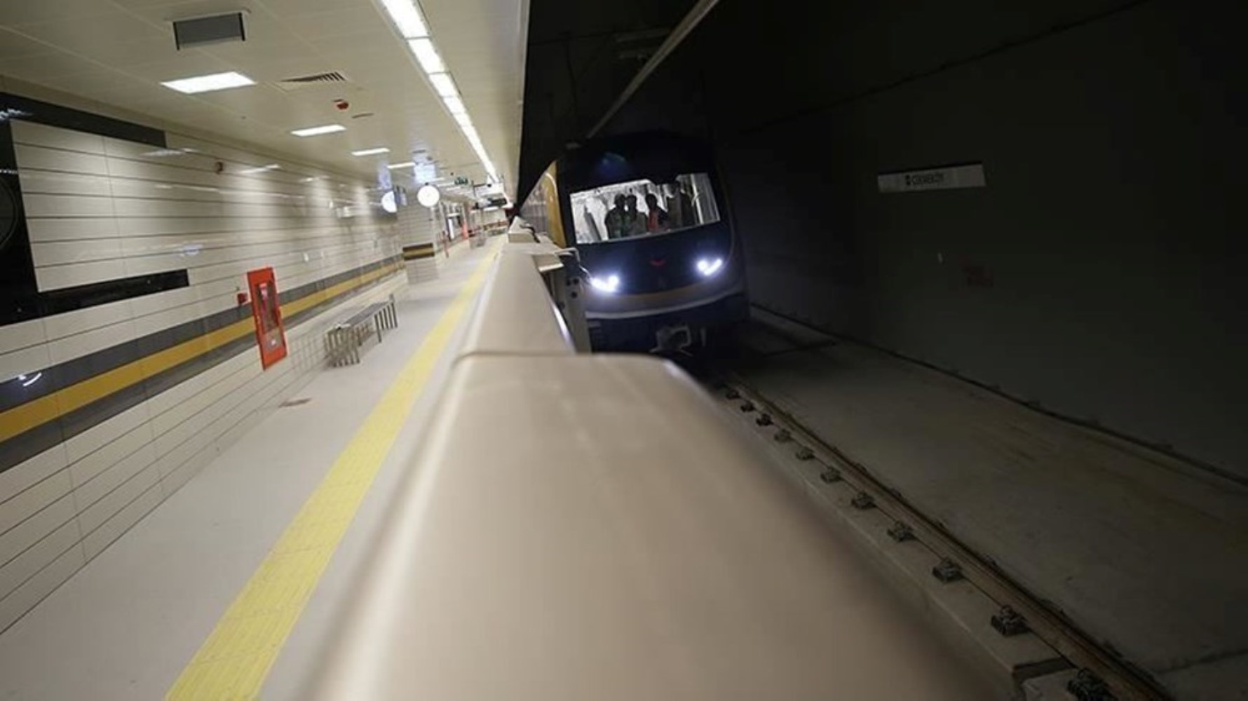 İmamoğlu açıkladı: İstanbul'a 9 yeni metro ve tramvay hattı geliyor