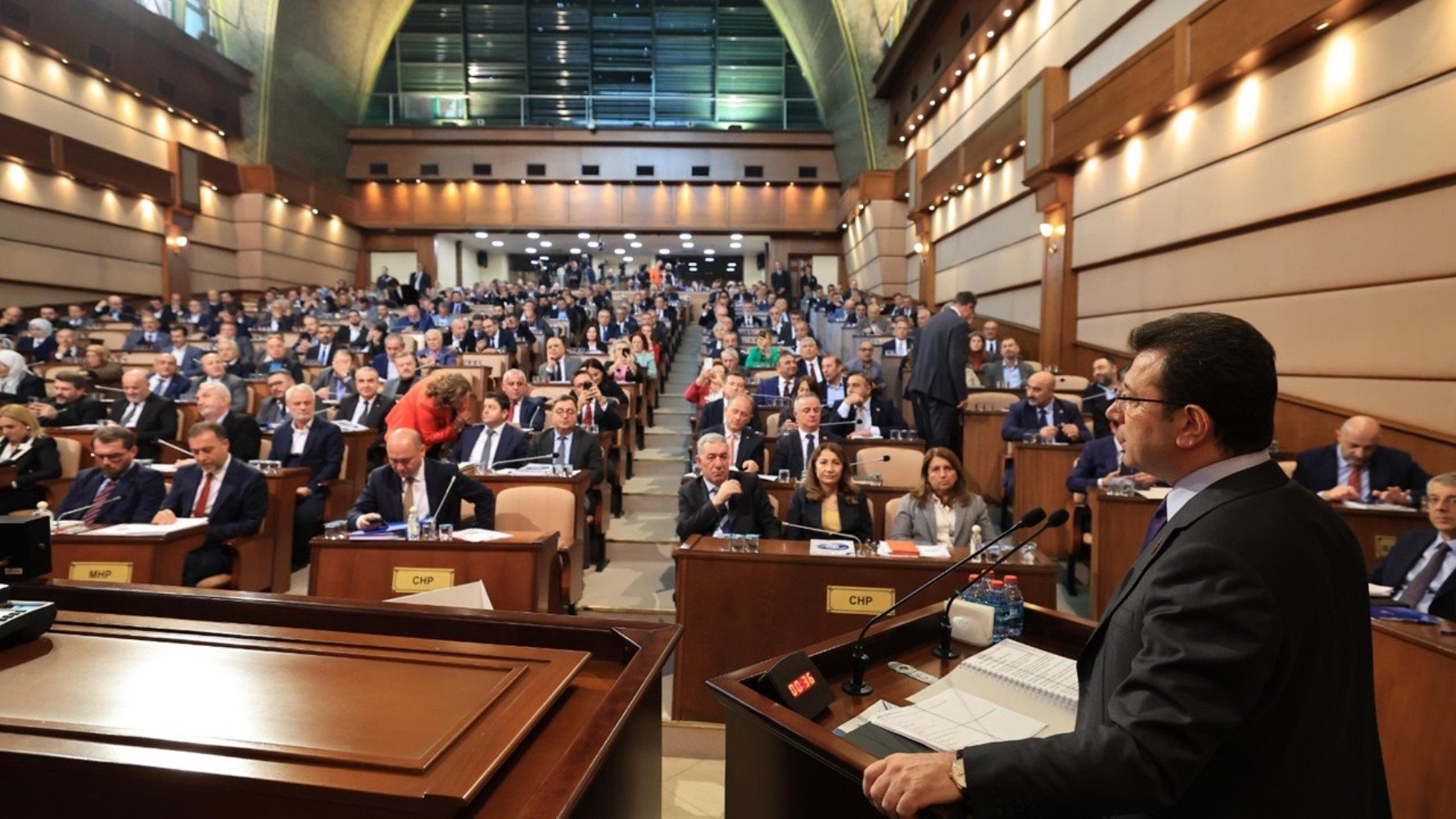 İmamoğlu açıkladı: İstanbul'a 9 yeni metro ve tramvay hattı geliyor