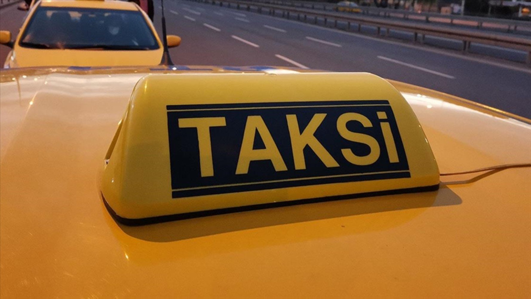 İstanbul’a yeni tasarımlı taksiler geliyor: Renk seçimi anketle belirlenecek