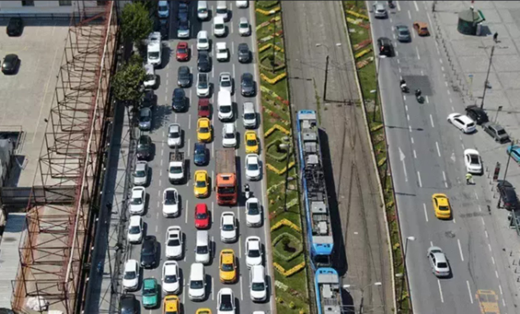 Araç sahipleri dikkat! Eminönü ve Kadıköy'e girişler ücretli olacak