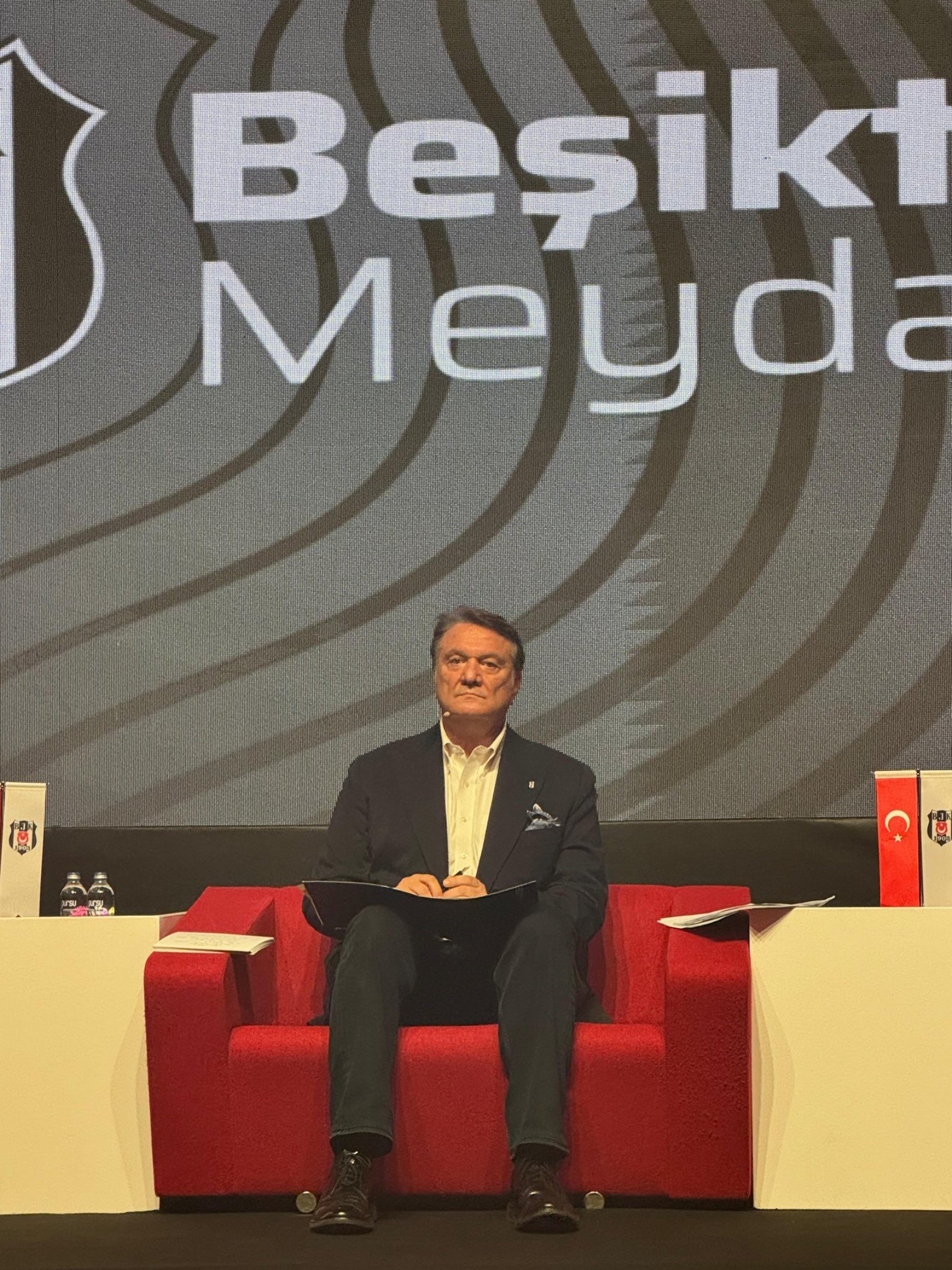 Fatih Altaylı'dan Beşiktaşlıları kızdıracak yorum: 'Fenerbahçe'nin ve Galatasaray'ın altına konumlandırdı'