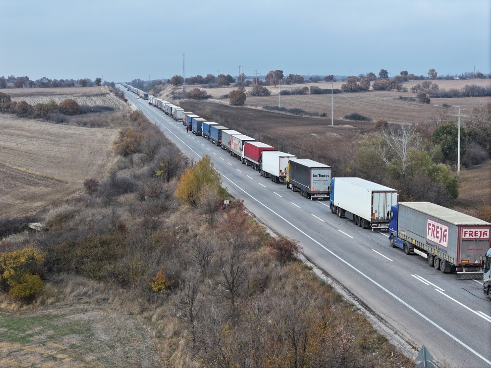 Hamzabeyli Sınır Kapısı'nda 25 kilometrelik TIR kuyruğu