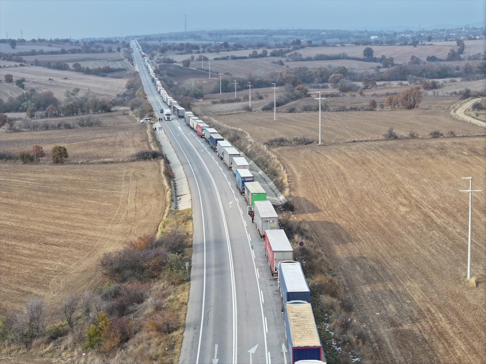 Hamzabeyli Sınır Kapısı'nda 25 kilometrelik TIR kuyruğu