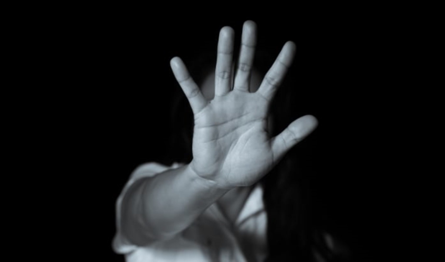 Dichiarazioni scandalose sulle ragazze minorenni costrette alla prostituzione: 180 persone al giorno...