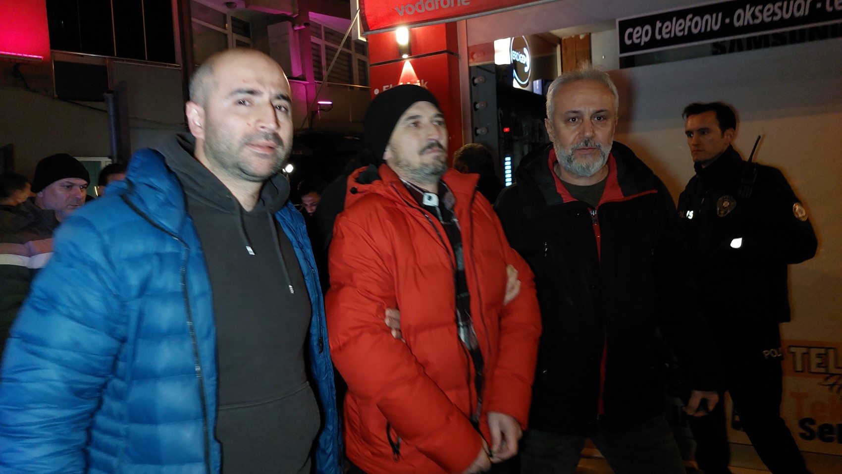 Lite per un toast finisce in sparatoria: ha usato un fucile a pompa