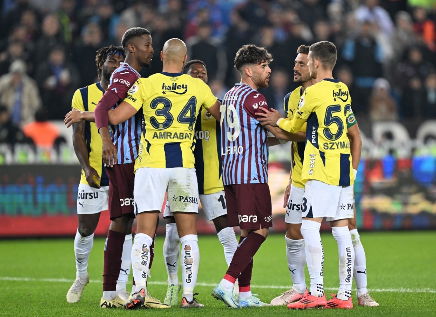 Eski hakemler Trabzonspor - Fenerbahçe maçının tartışmalı pozisyonlarını değerlendirdi