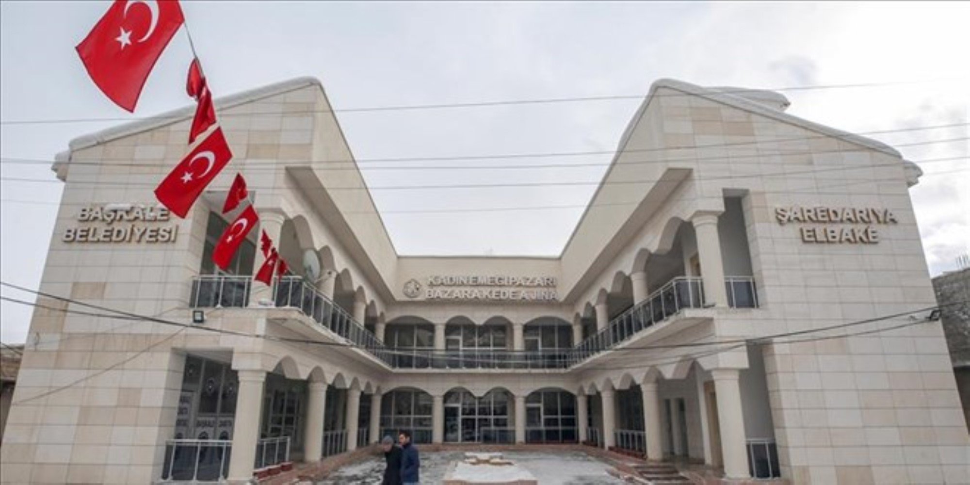 Yandaş yazar Nedim Şener'in 5 ay önceki yazısı yeniden gündemde! 23 belediyeye daha kayyum mu geliyor?