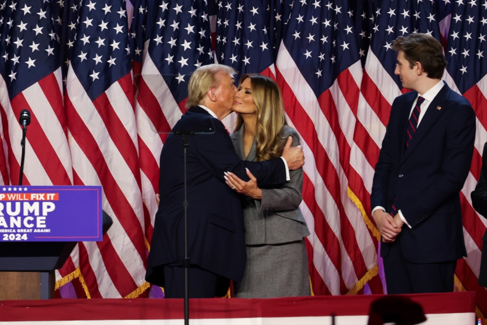 Cosa farà nel nuovo mandato? Ecco le 7 promesse elettorali del neoeletto presidente USA Trump