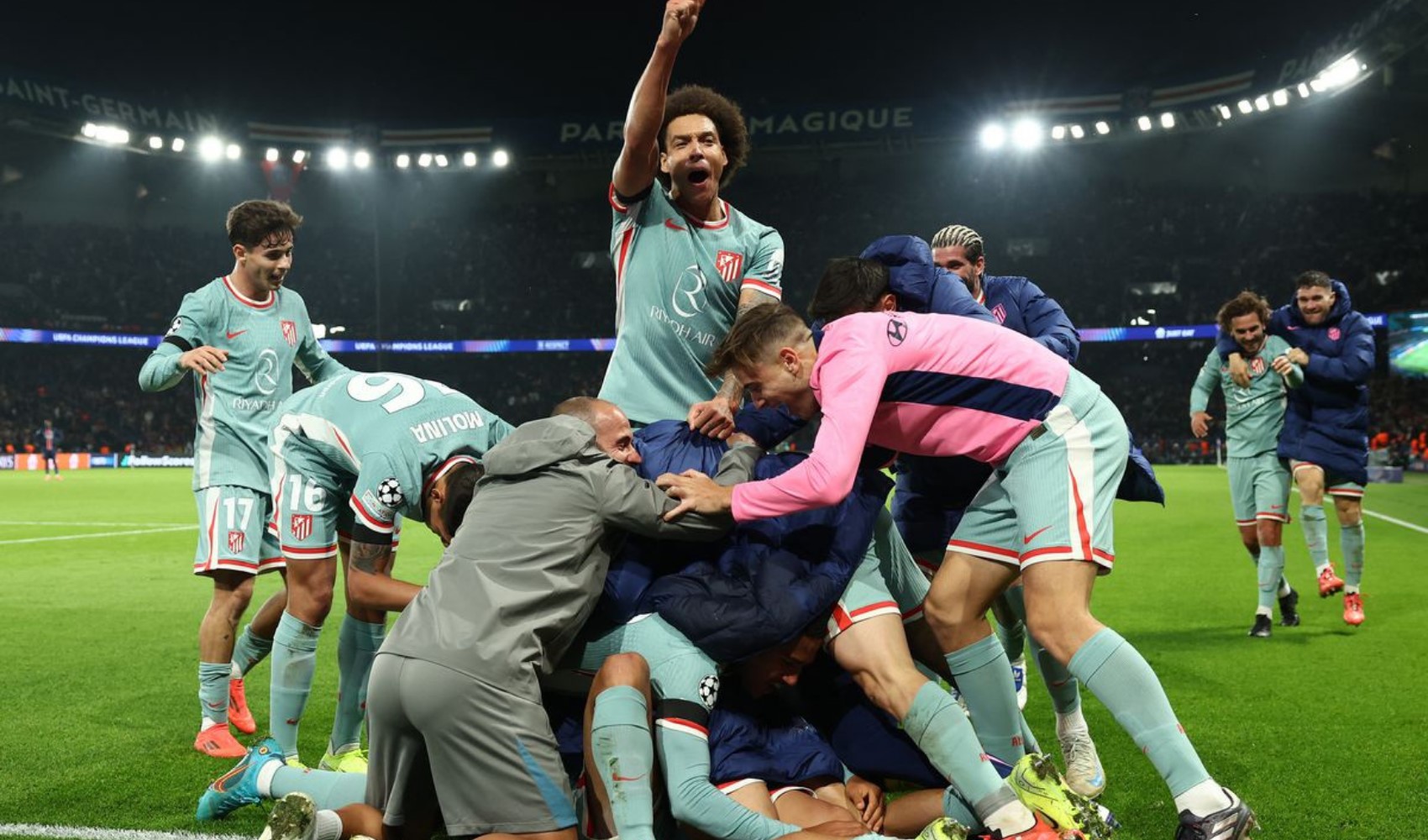 UEFA Şampiyonlar liginde gecenin sonuçları: Hangi maç kaç kaç bitti? Bayern Münih maçı kaç kaç bitti? Barcelona maçı kaç kaç bitti? Arsenal kazandı mı?