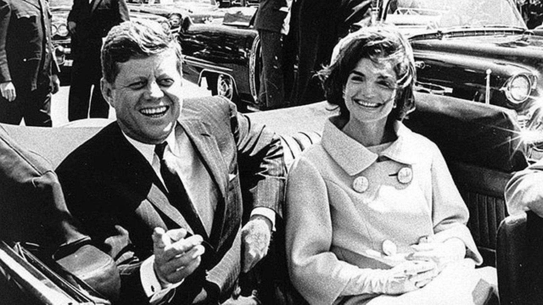 Trump'tan Kennedy suikastı ve UFO dosyaları hakkında açıklama: 'Yakında açıklayacağım'