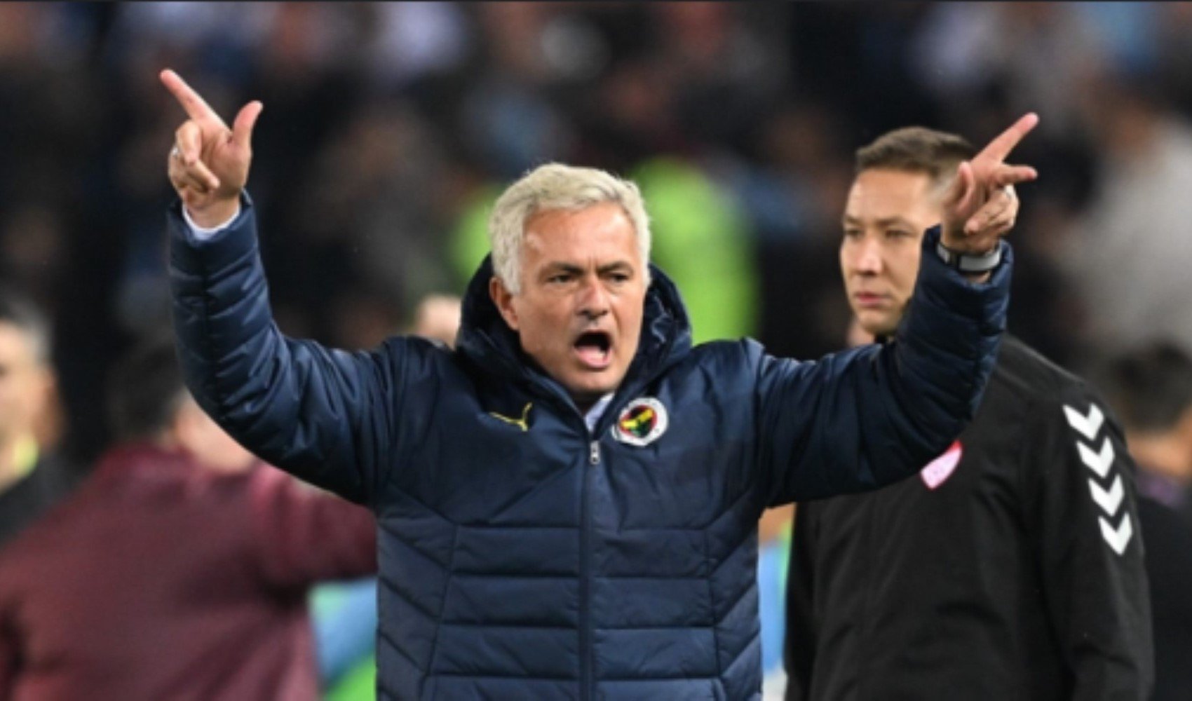 Jose Mourinho 9 futbolcunun biletini kesti!