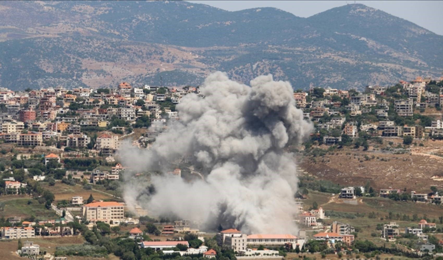 İsrail'den Lübnan'ın doğusundaki Baalbek'e saldırı