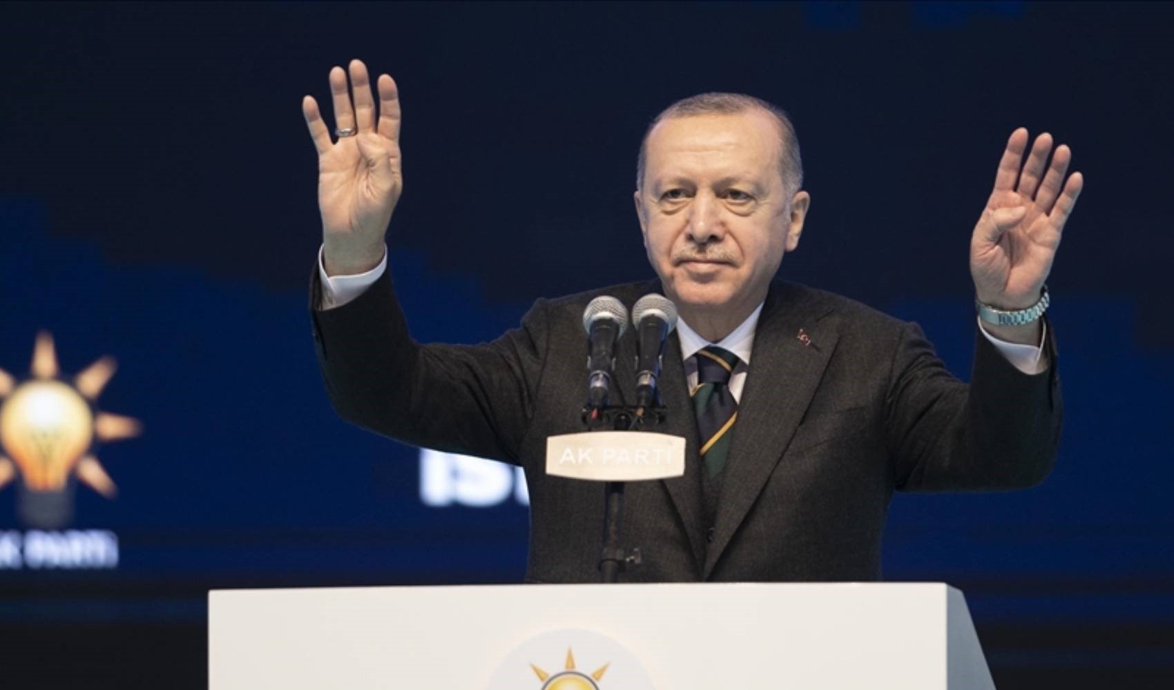 Ipotesi di cambiamento nell'AKP: inizia un profondo processo di rinnovamento