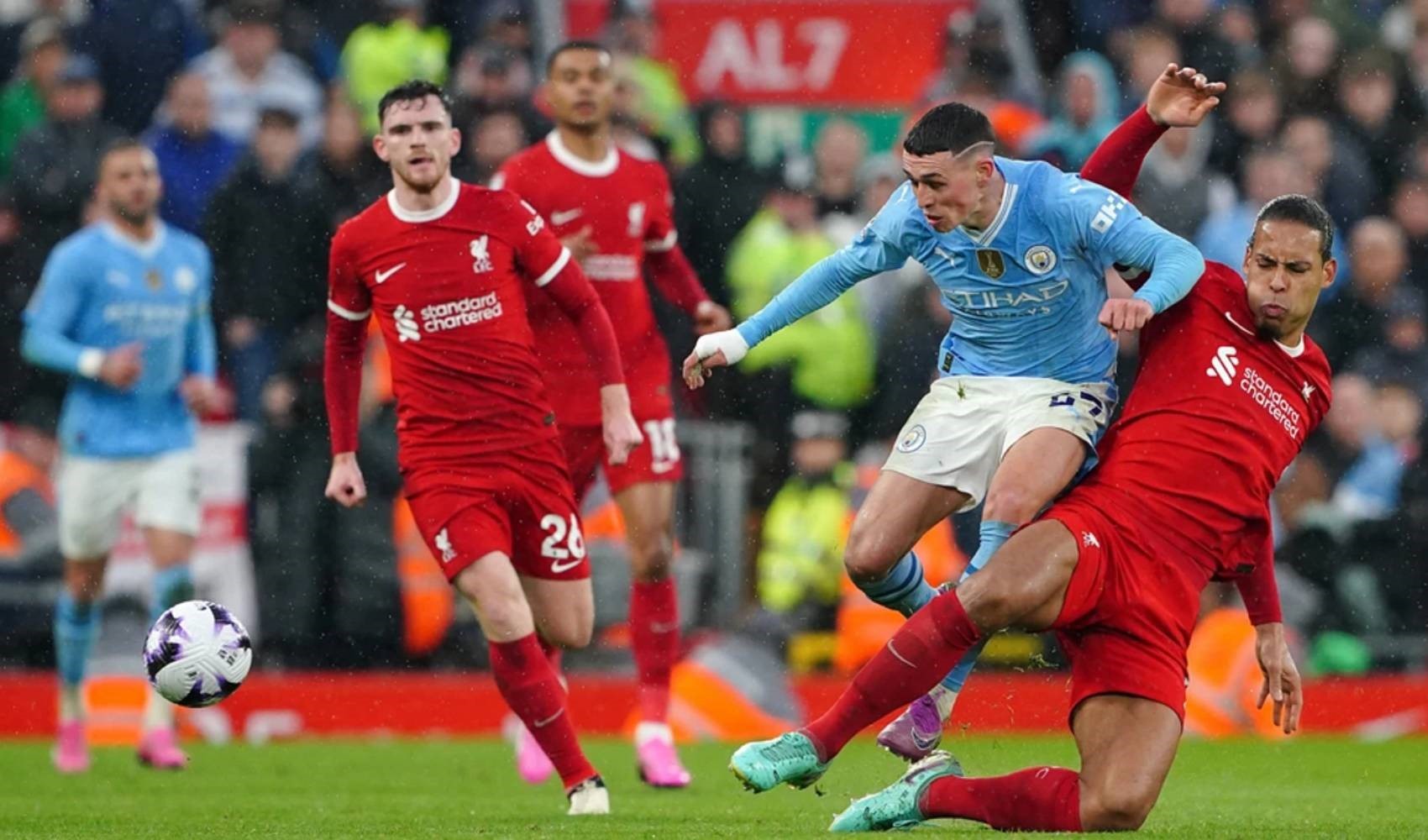 Premier Lig'de dev randevu: Liverpool'un rakibi Manchester City... Karşılaşma öncesi 2 takımdan son haberler!