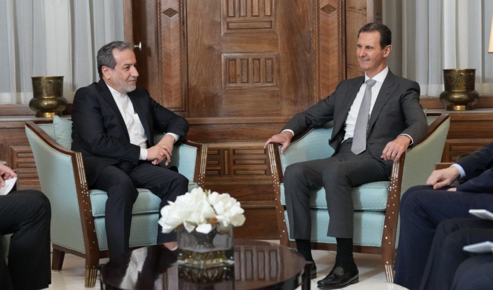 Il ministro degli Esteri iraniano Araghchi ha incontrato Assad a Damasco