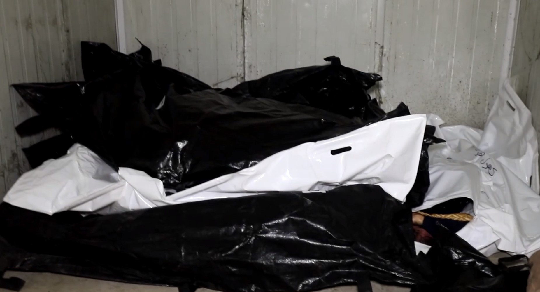 Trovati cadaveri pieni di segni di tortura in un ospedale di Damasco