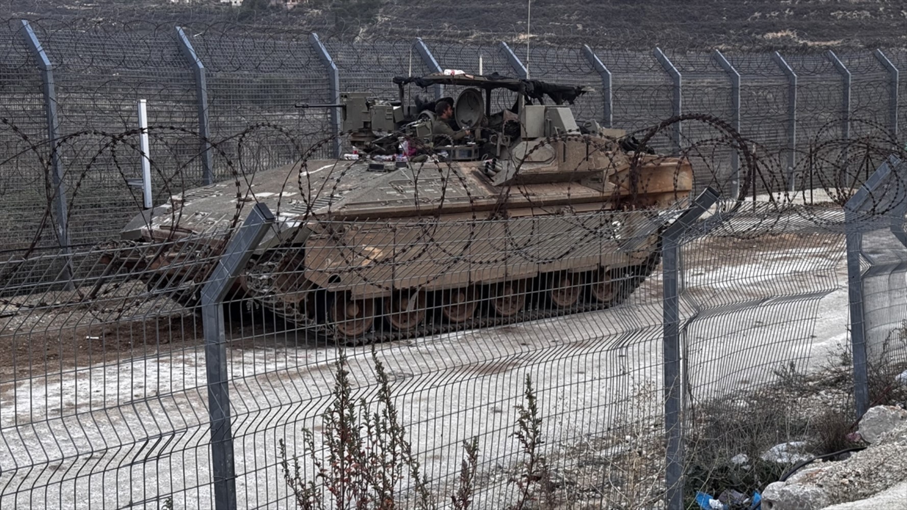 A 15 chilometri da Damasco: prosegue l'avanzata di Israele in Siria