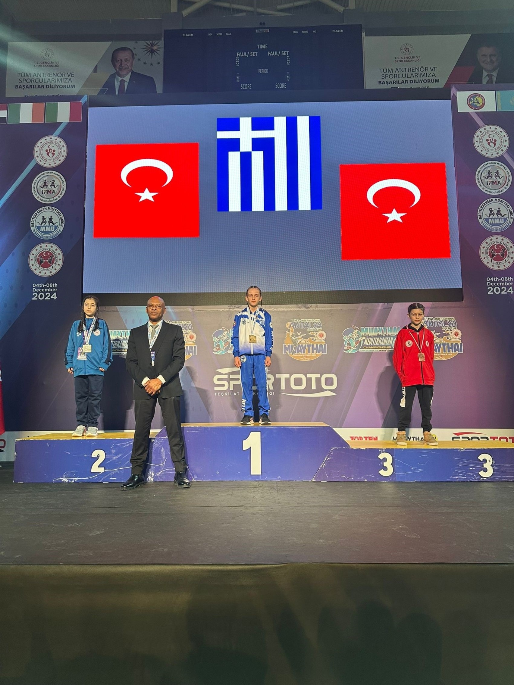 Muay Thai'de Türk Bayrağını dalgalandırdılar