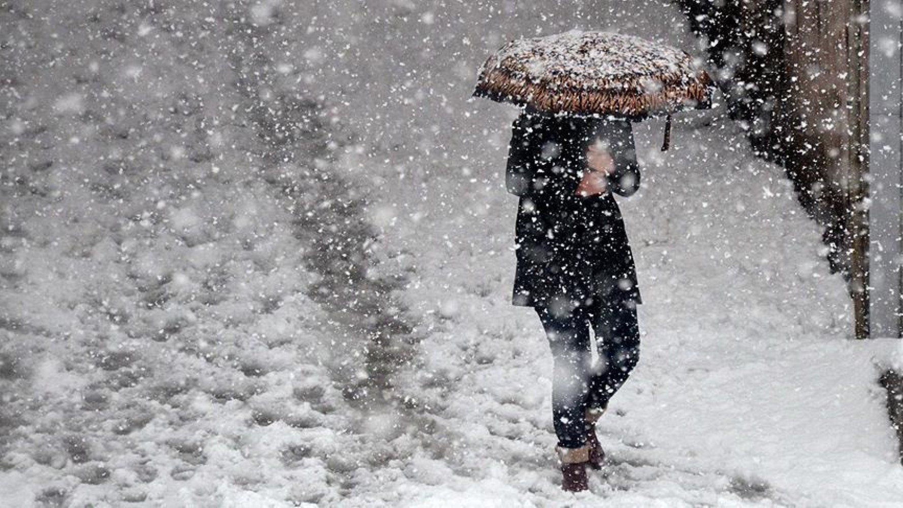 Van’da yoğun kar ve buzlanma nedeniyle eğitime 1 gün ara verildi