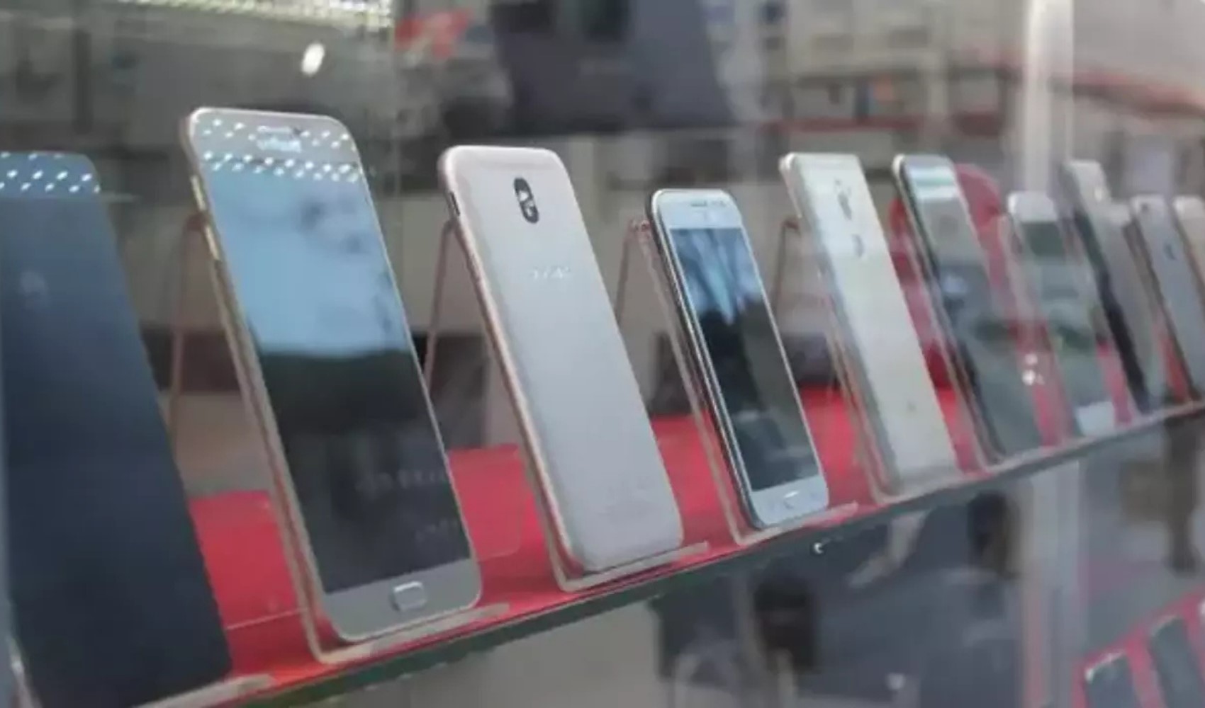 İkinci el telefon alacaklar dikkat! İkinci el telefon almak güvenli mi? Riskleri neler? İkinci el telefonun güvenliği nasıl sağlanır?