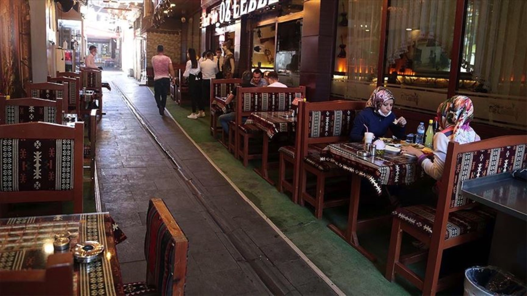 Bir bardak çay içince 1500 TL hesap! İstanbul’da restoranlarda 'harcama limiti'