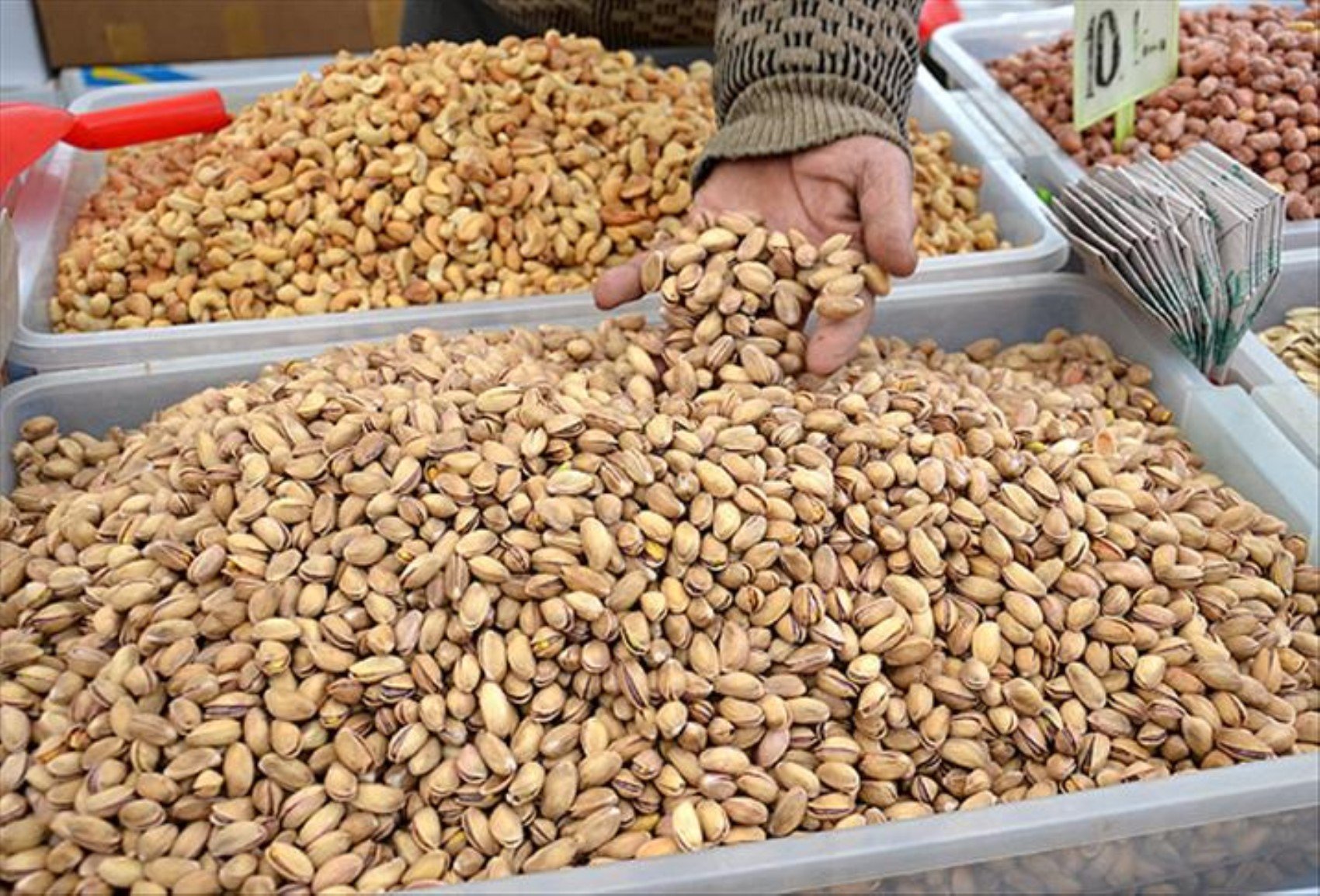 Yılbaşı hazırlıkları başladı: Kuruyemiş fiyatları ne kadar oldu?