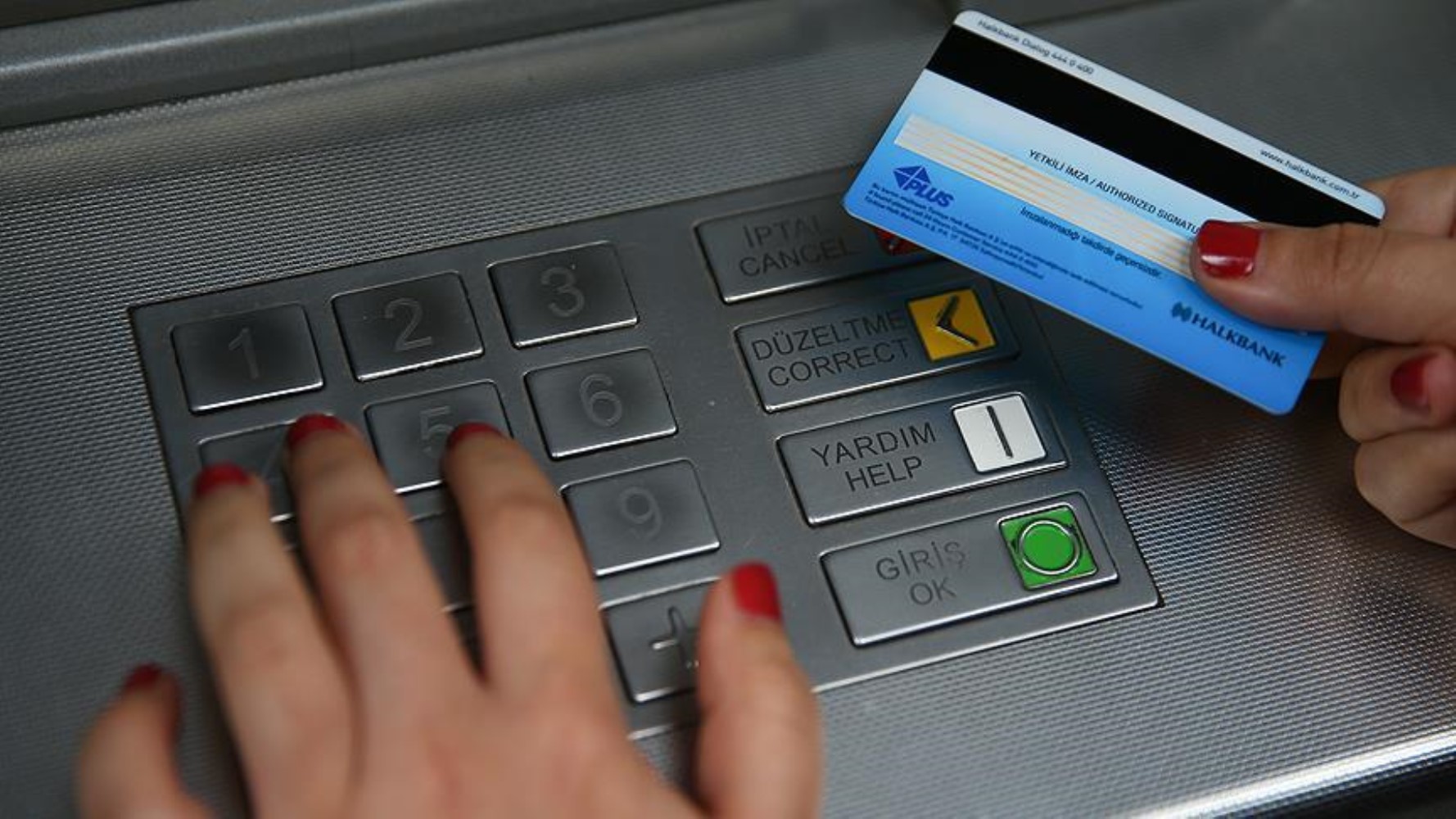 ATM'lerde yeni dönem: Artık o şifreler kullanılmayacak... Bloke cezası geliyor