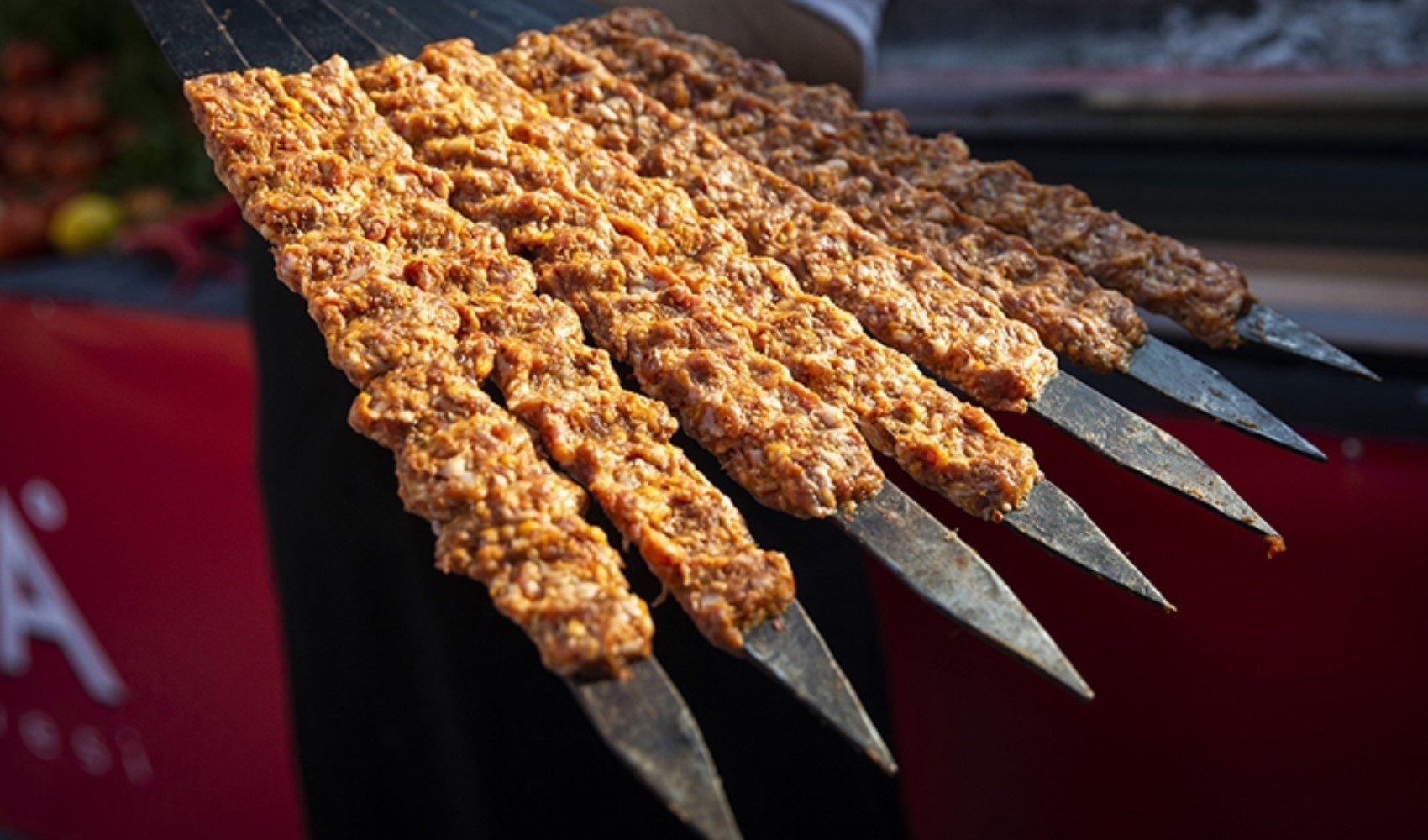 İstanbul Ankara ve İzmir'de inceleme... Kebap yerine bakın neler yemişiz?